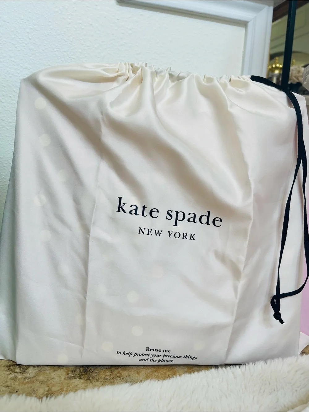 Kate Spade New York Cream Dust Bag for Medium/Large Handbags ♠️
